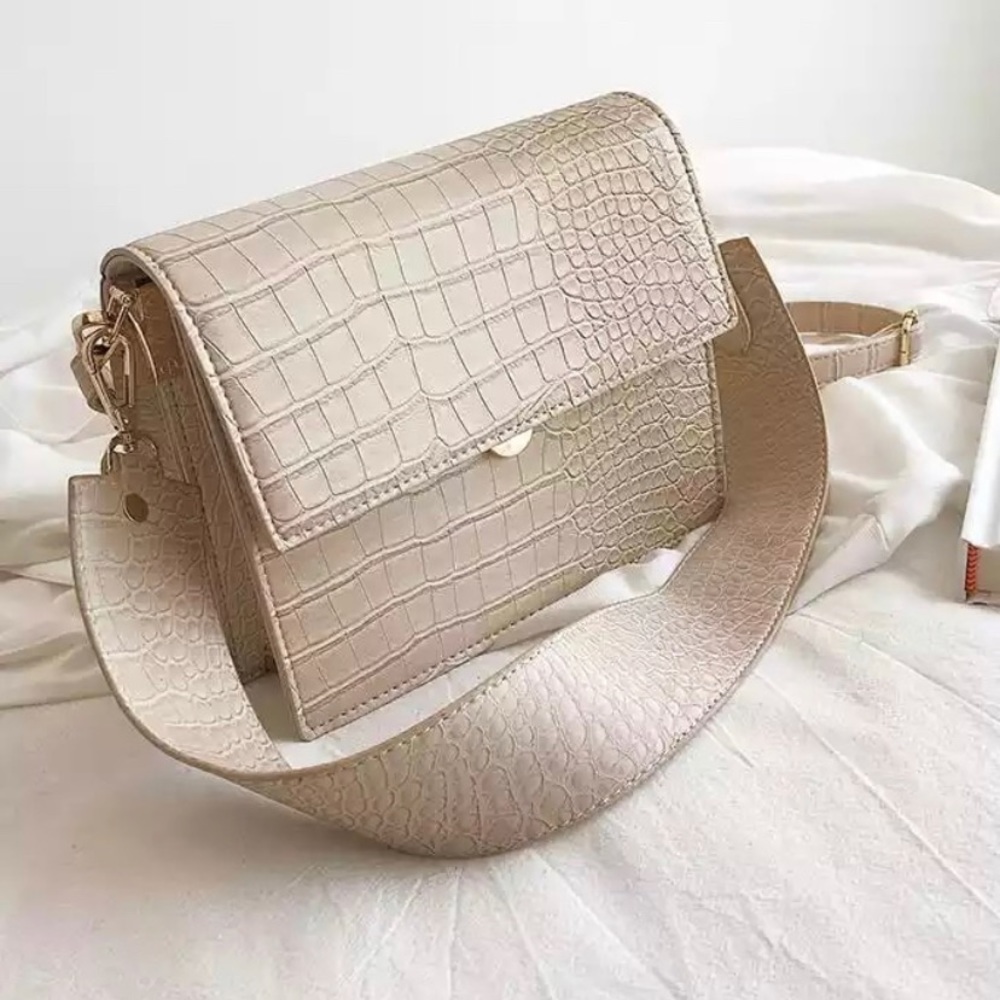 New Ivory Pink Messenger Bag